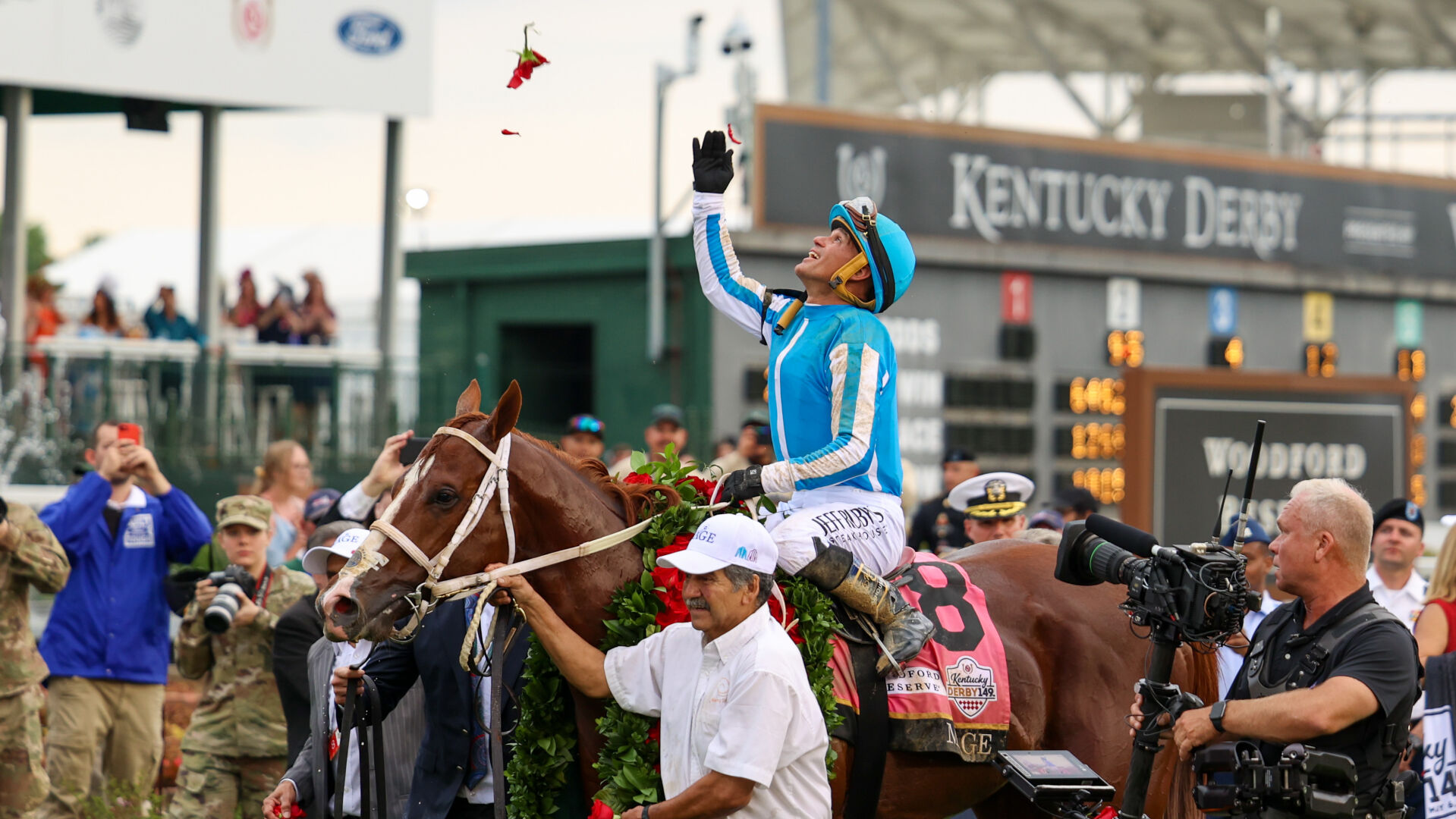 BOZICH | Hang an asterisk as Mage wins Forte's Kentucky Derby